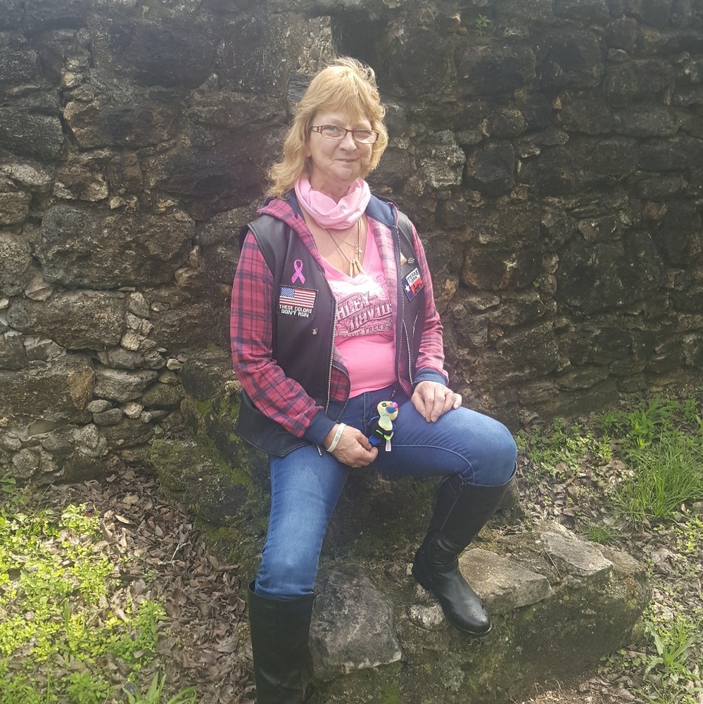 Meet your Posher, Tina